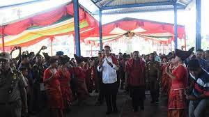 Kata sambutan natal dan tahun baru 2. Jemaat Natal Oikumere Di Gbkp Tiga Juhar Sambut Kunjungan Pemprov Sumut Dengan Sukacita Tribun Medan