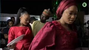 Mata gindi har ma ta ce ba za ta. Download Twitter Hotunan Batsa Mp4 Mp3 3gp Naijagreenmovies Fzmovies Netnaija