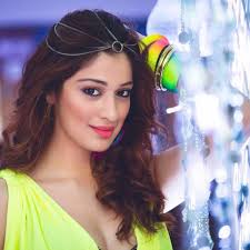 The 'julie 2' actress was seen wearing … Raai Laxmi Fans ä¸»é  Facebook