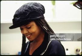 112 Janet Singleton Photos & High Res Pictures