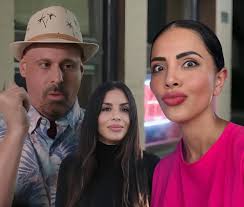 What attracts women to Gino?