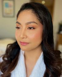 𝑻𝒐𝒎𝒎𝒚 𝑩𝒂𝒏𝒂𝒈𝒂 𝑴𝒂𝒌𝒆-𝒖𝒑 𝑨𝒓𝒕𝒊𝒔𝒕