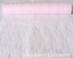 Magasinez chez wayfair.ca pour chemins de table: Chemin De Table Dentelle Rose Poudre Tendance Ephemere 5 30