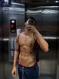 Celebridades nuas no Twitter - fotos e vídeos