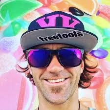 A Talk in the Trees with...Dale Thomas