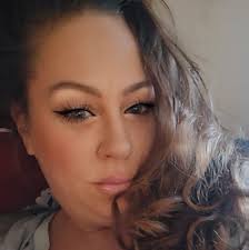 What restaurants in the Quad Cities have outdoor seating?