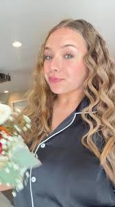 Angelica Warren's Instagram, Twitter & Facebook