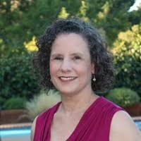 Lynne Ohara's Instagram, Twitter & Facebook