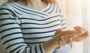 Poor Circulation In The Hands: Causes, Treatments, And How To Improve It