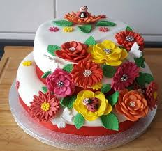 Festliche Torte Mit Vanillecreme Und Erdbeermousse Ein Schones Rezept Aus Der Kategorie Torten Bewertungen Festliche Torten Mexikanische Kuche Vanillecreme