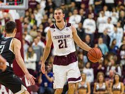 Alex caruso got lebron james out of his seat on a putback dunk. Alex Caruso Men S Basketball Texas A M Athletics 12thman Com
