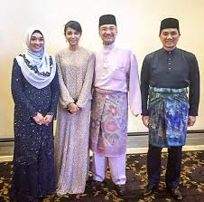 I thank god for this great news. Umno 3 0 After Tdm Its Azmin Pm H2o Dpm