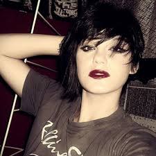 Lula Lawson (@Lulalawson)