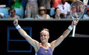 During the hottest times of the day, it offers the opportunity for a higher bounce, which can benefit heavy topspin play. Sakkari Advances To Fourth Round Of Australian Open Ekathimerini Com