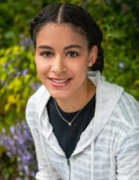 Lily Daigle's Instagram, Twitter & Facebook