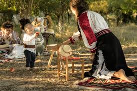 Ia românească și portul tradițional au fost celebrate joi seara, la miercurea ciuc, în cadrul unui eveniment emoționant, în care citește mai departe →. Ziua UniversalÄƒ A Iei MÄƒrturia Propriilor Noastre Origini Descopera Dobrogea