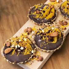 Ne Recette De Tartelettes Chocolat Orange Vegan Sans Cuisson Sans Sucre Et Sans Matieres Grasses Mais Tres Tres Gourmandes Ca Vous