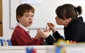 Copil cu autism, refuzat la înscriere. Un Medic Din Botosani A Cerut Ministrului Sanatatii Noi Beneficii Pentru Copiii Cu Autism Despre Botosaniul Interzis