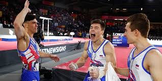 Российские спортивные гимнасты никита нагорный, давид белявский и артур далалоян на церемонии награждения после победы в командном многоборье на олимпийских играх в токио. Nikita Nagornyj O Zolote Chm V Komandnom Pervenstve My Muzhiki My Spravilis