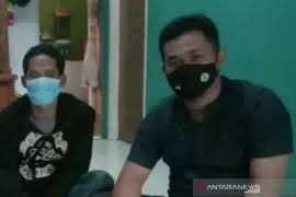 Pt pos indonesia (persero) atau biasa disebut kantor pso adalah perusahaan milik negara (bumn) yang bergerak dbidang layanan pos serta transaksi keuangan. Jriu Mxv1oarum