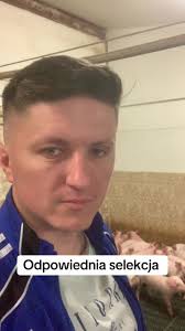 #polskirolnik #polskirolnik🚜💪 #rolnictwotowięcejniżpasja🚜 #polska  #cyklzamknięty #trzodachlewna #farmer #farmerslife #prosiak #piglet  #piglets #pigletsoftiktok #animal #animalsoftiktok #animalfeeding