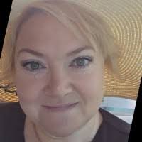 Deborah Pineda's Instagram, Twitter & Facebook