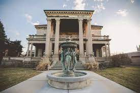 Beiger Mansion Historic Wedding Venue In Indiana Something Old Something New Why We Love Mansions Estates Historic Venue Historic Wedding Venue Mansions