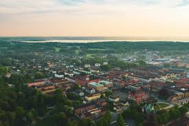 Genom att klicka på acceptera godkänner du att vi använder cookies. Maklare I Hassleholm Husmanhagberg Din Lokala Fastighetsmaklare