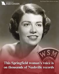 Simply Thai has closed, with a sign