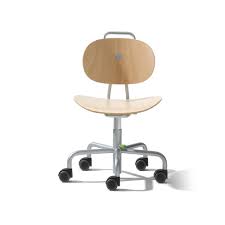 Neue wissenschaftliche erkenntnisse besagen, dass still und aufrecht sitzen nicht empfehlenswert für den rücken ist. Kinder Schreibtisch Turtle Von Richard Lampert Stoll Online Shop