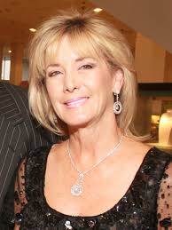 Steffi Graf awards Gracie Cavnar, proud parents assist iLuminate, a celeb  chefarrives at Philippe & notables applaud HMAAC