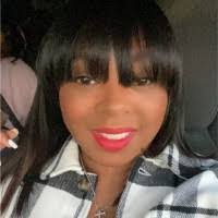 Raquel Londono's Instagram, Twitter & Facebook