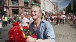 Check spelling or type a new query. Jonas Gahr Store Slar Seg Los Under Oslopride2019 Youtube