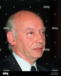 Peter maxwell hi-res stock photography and images