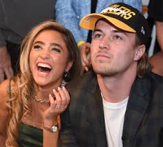 Amy Pickett's Instagram, Twitter & Facebook