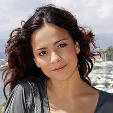 Her aunt, her mother's sister, is. Alice Braga Husband Married Net Worth Height