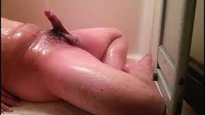 Lovely flowing hands free cum
