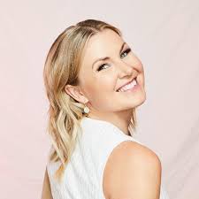 Elisa Lindström updated their profile picture.