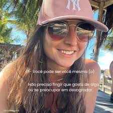 Nem sempre dar certo é sobre borboletas no estômago. Às vezes é sobre paz,  risadas bobas, conversas sinceras e sentir que você pode ser quem é. Se  identificou com algum desses sinais?