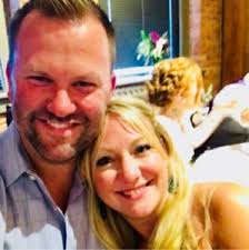 Haley Munson and Todd Hochmuth's Wedding Registry