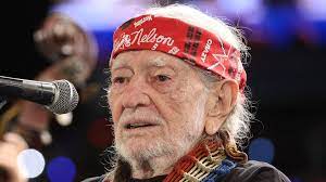 Willie Nelson's fans express overwhelming concern as he issues apology with  'difficult' statement | HELLO!