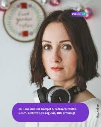 Zwei-Tage-Festival in Pöllau mit Alternative-Rock, Punk,  Singer-Songwriter:innen, elektronischer Musik, Kunstworkshops, Tanz und  Literatur im Schlosspark Pöllau. Mit: Ellakonga & Wüstenhund  (Singer-Songwriter-Hosts), Laneva, Palik, Muel, DJ Epicfailix ...