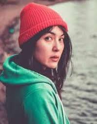 Ashley Mellinger's Instagram, Twitter & Facebook