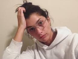 Amanda Viola's Instagram, Twitter & Facebook