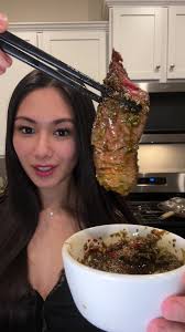 Perfectly Cooked Tomahawk Steak with Crack Sauce