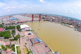 Hasil gambar untuk jembatan ampera