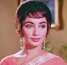 Pin By Bindu Rai On Bb Beautiful Woman Beautiful Indian Actress Vintage Bollywood Pakistani Fashion Party Wear