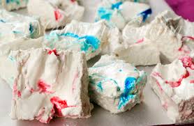 Oggi faremo insieme le caramelle gommose, sono semplicissime da fare e non servono molti ingredienti. Caramelle Gommose Fatte In Casa Tipo Marshmallows Mamme In Cucina