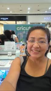 Introducing myself and sharing a spring booth photo