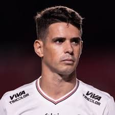 Lewis Peacock (@LewissPeacock)